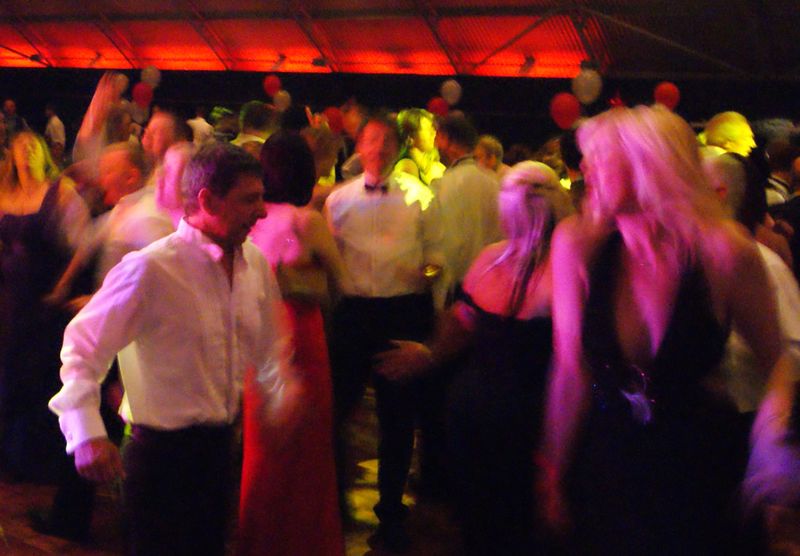Ball - Dancefloor3